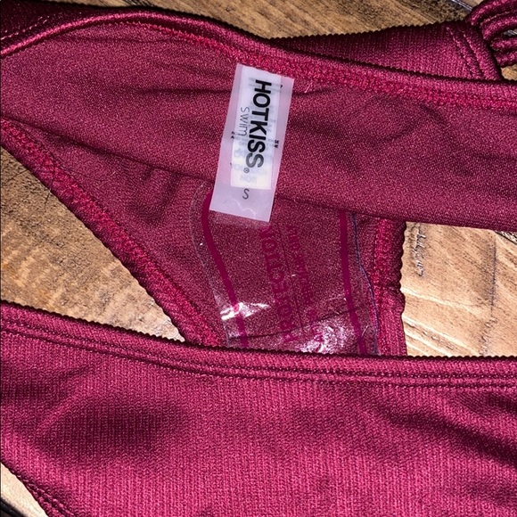 Red Bikini Set - Picture 4 of 5